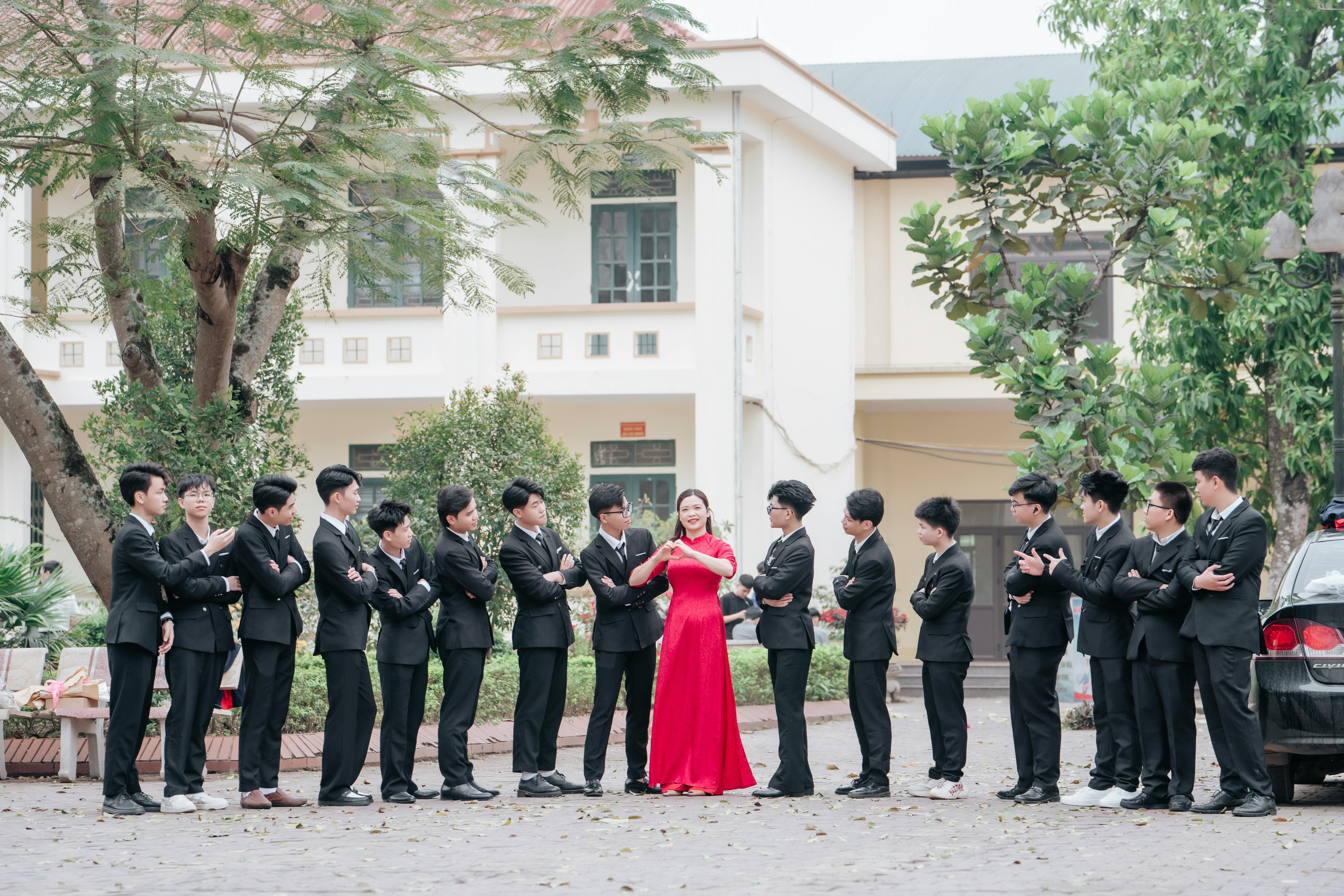 Stunning prom entrance